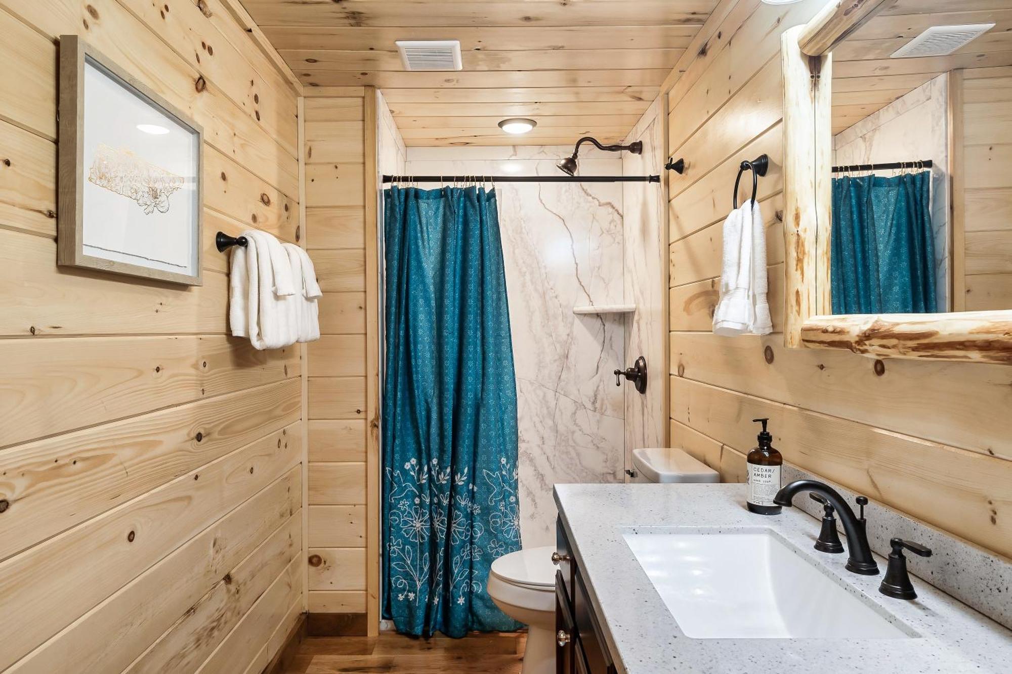 Smokiesboutiquecabins Would Love To Host You At Dolly'S Cute Cabin! 4 Suites With Private Bathrooms - Hot Tub, Fire Pit, Game Room, Resort Pool Open Memorial Day Through Labor Day! Гатлінбург Екстер'єр фото