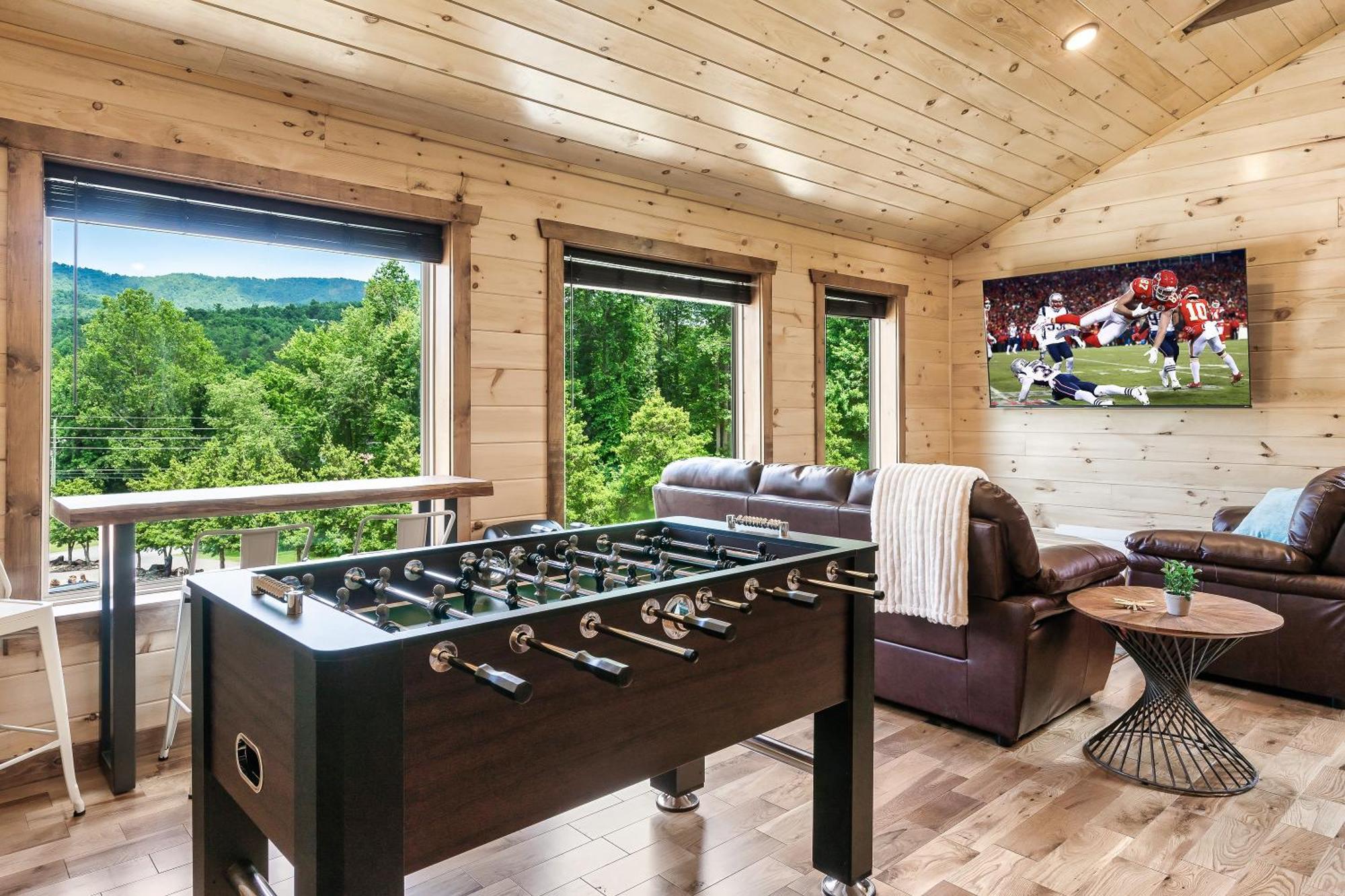 Smokiesboutiquecabins Would Love To Host You At Dolly'S Cute Cabin! 4 Suites With Private Bathrooms - Hot Tub, Fire Pit, Game Room, Resort Pool Open Memorial Day Through Labor Day! Гатлінбург Екстер'єр фото